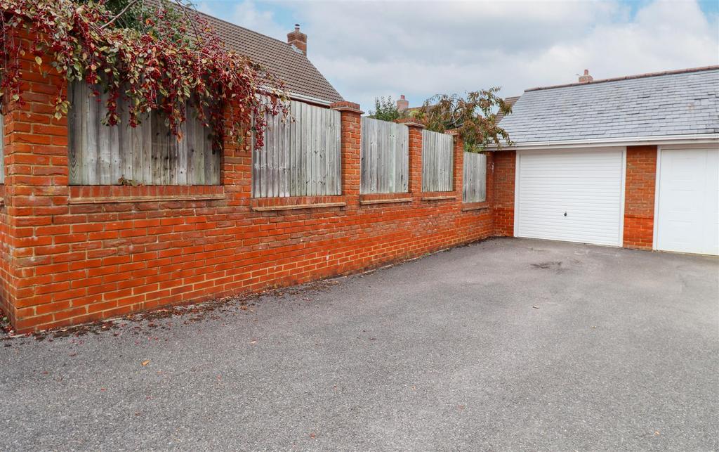 Driveway &amp; Garage