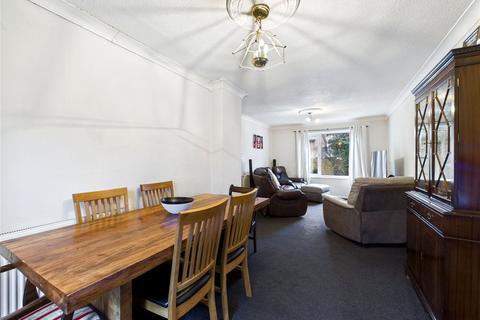 3 bedroom semi-detached house for sale, Abbas Walk, Great Cornard, Sudbury, Suffolk, CO10