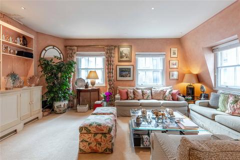 2 bedroom apartment for sale, Three Kings Yard, London, W1K
