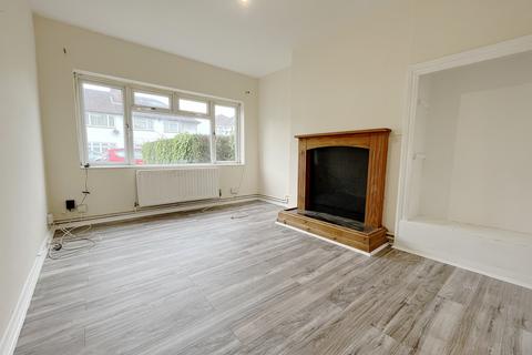 2 bedroom maisonette to rent, Cornwall Avenue, Slough, SL2