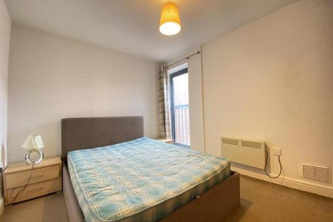 1 bedroom apartment to rent, High Street, London, E15