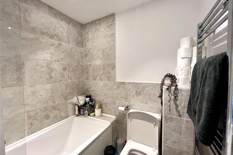 2 bedroom maisonette for sale, Elms Road, Aldershot, Hampshire, GU11