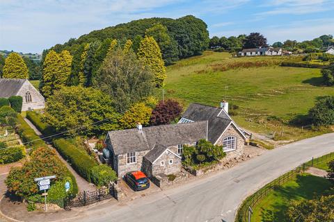 3 bedroom detached house for sale, Pont Robert, Meifod