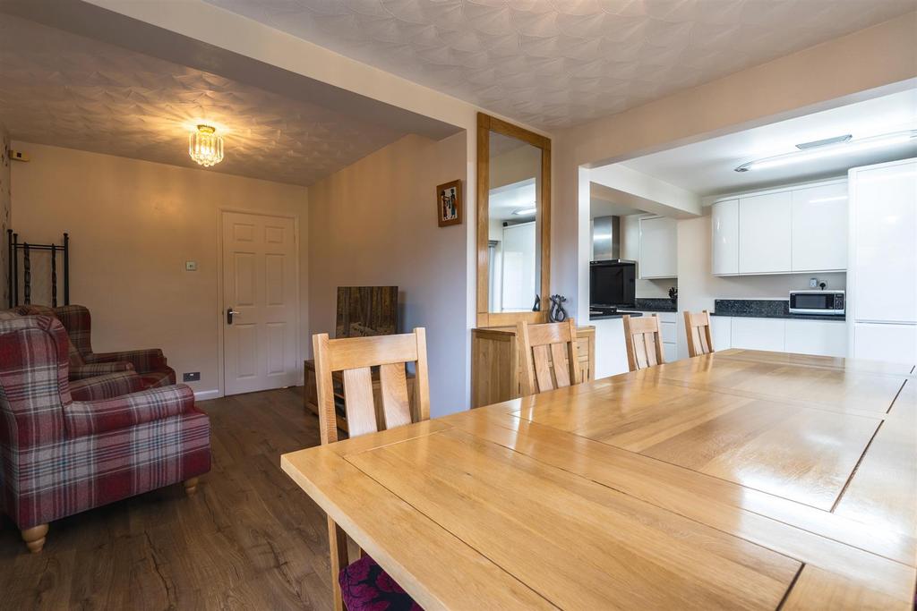 Dining Room/Snug