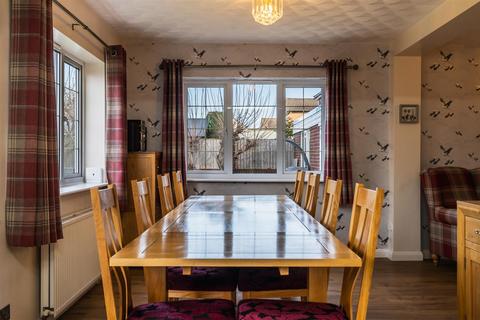 4 bedroom detached house for sale, School Road, Laughton, Sheffield