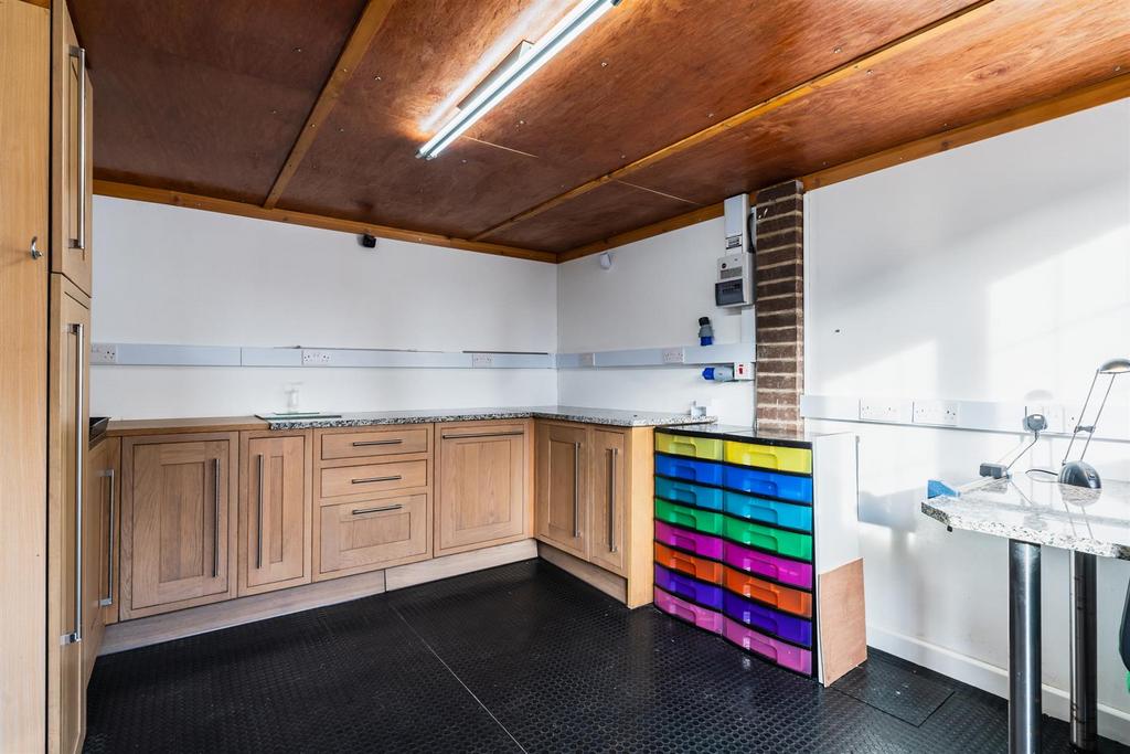 Studio/Office