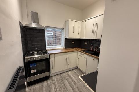 2 bedroom flat to rent, Wharton Street, South Shields