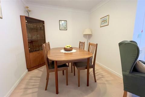 1 bedroom apartment for sale, Lymington Road, Highcliffe, Christchurch, Dorset, BH23