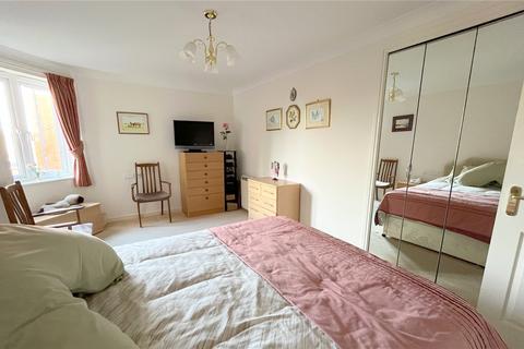 1 bedroom apartment for sale, Lymington Road, Highcliffe, Christchurch, Dorset, BH23