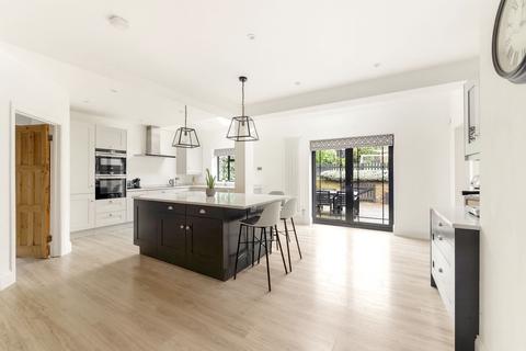 5 bedroom semi-detached house for sale, Hadlow Road, Tonbridge, TN9