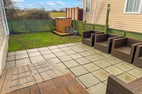 2 bedroom mobile home for sale, Orchard Caravan Park, Bognor Regis PO21