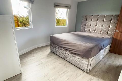 2 bedroom mobile home for sale, Orchard Caravan Park, Bognor Regis PO21