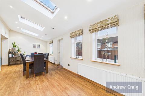 4 bedroom semi-detached house for sale, Halton Drive, Wideopen
