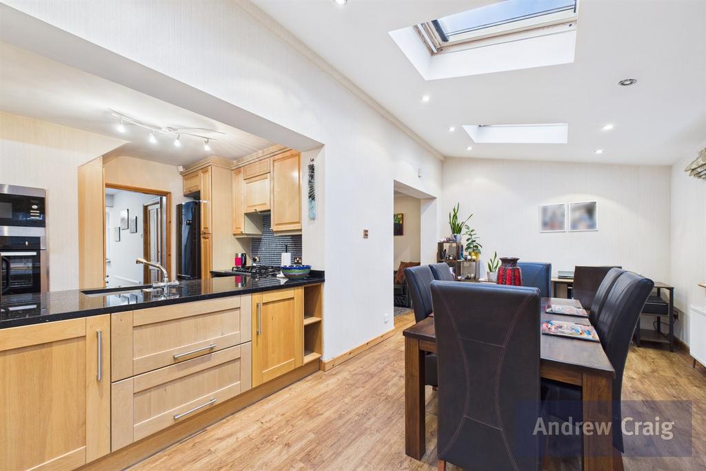 Diner/Family Room