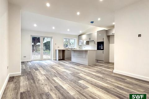 3 bedroom semi-detached house for sale, Westbourne Road, Penn