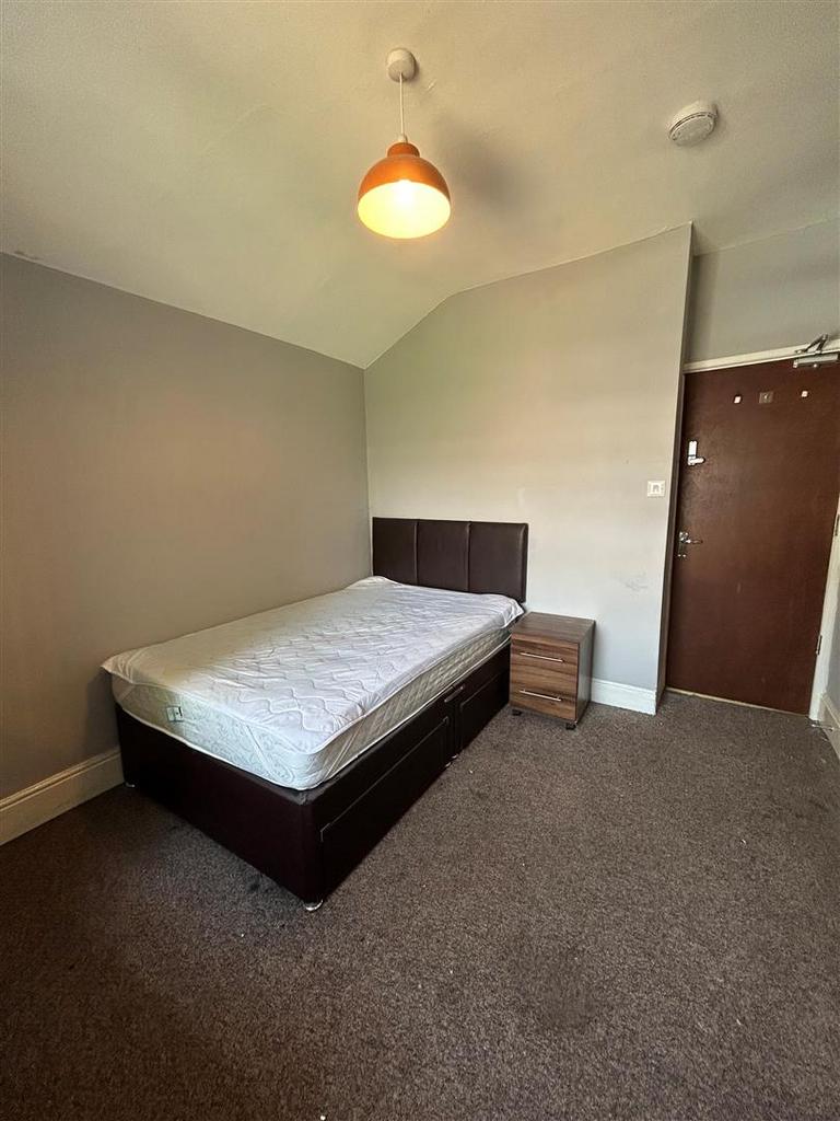 Room 3 1.jpg
