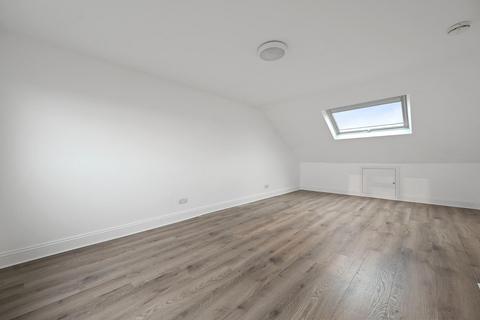 2 bedroom flat for sale, Burnham Way, West Ealing