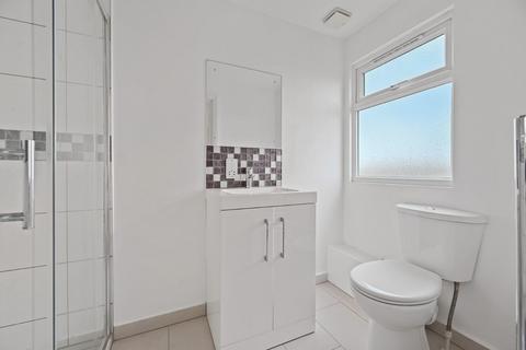 2 bedroom flat for sale, Burnham Way, West Ealing