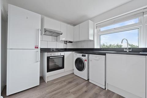 2 bedroom flat for sale, Burnham Way, Ealing