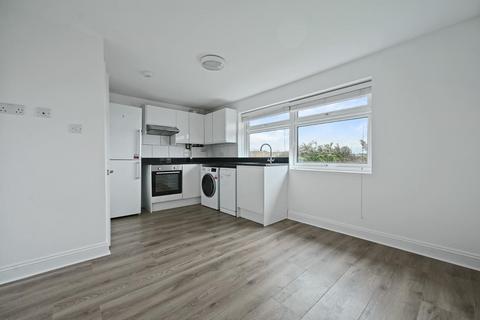 2 bedroom flat for sale, Burnham Way, Ealing