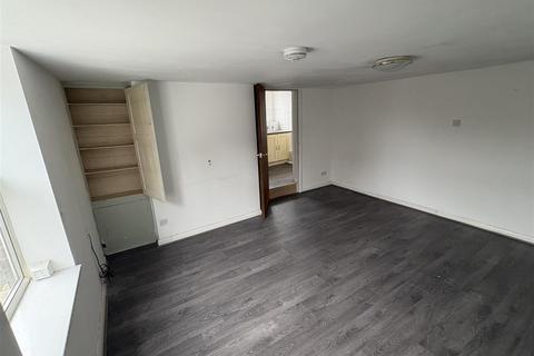 1 bedroom property to rent, King Street, Alfreton