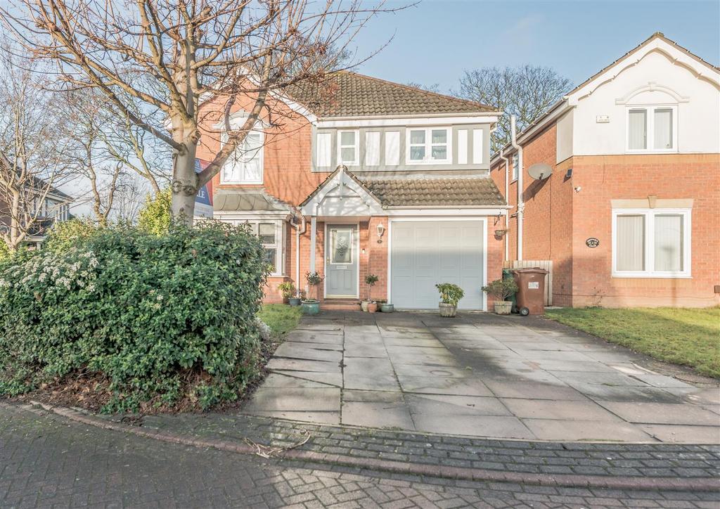Off Street Parking / Driveway / Garage: