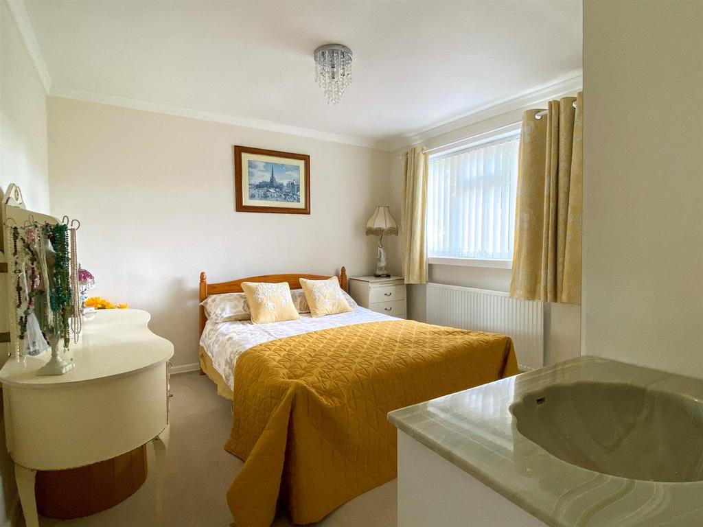 Bedroom 2.jpg