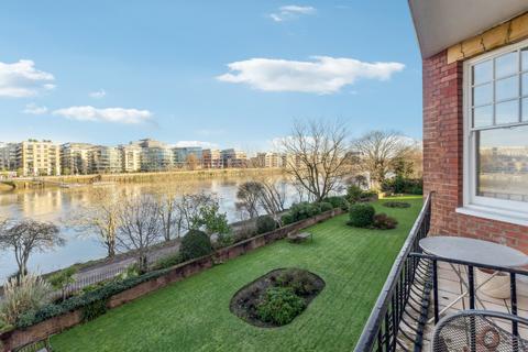 2 bedroom flat to rent, Riverview Gardens, Barnes, London