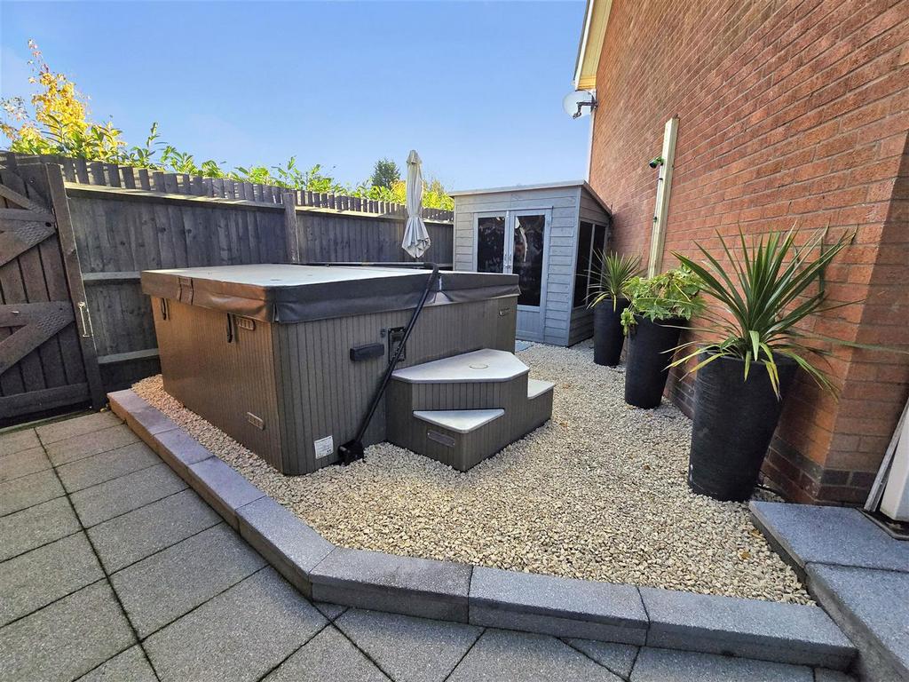 Hot tub enhanced.jpg