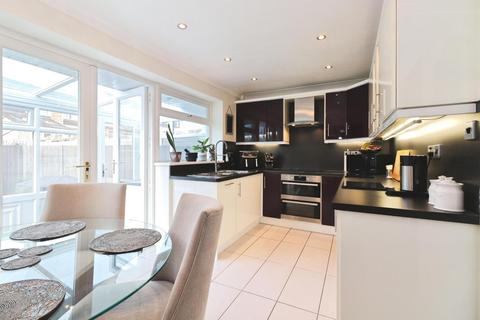 3 bedroom detached house for sale, Harcourt Rise, Chapeltown, Sheffield, S35 1QD