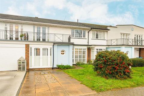 4 bedroom house for sale, River Reach, Teddington TW11