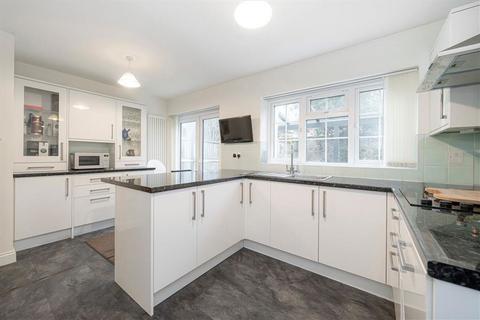 4 bedroom house for sale, River Reach, Teddington TW11
