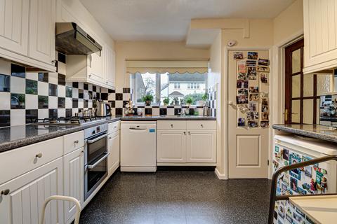 3 bedroom semi-detached house for sale, Grove Avenue, Harpenden, AL5