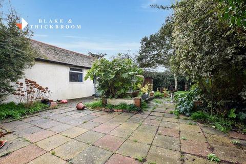 undefined, Queensway, Holland -on-Sea, Essex, CO15 5JU