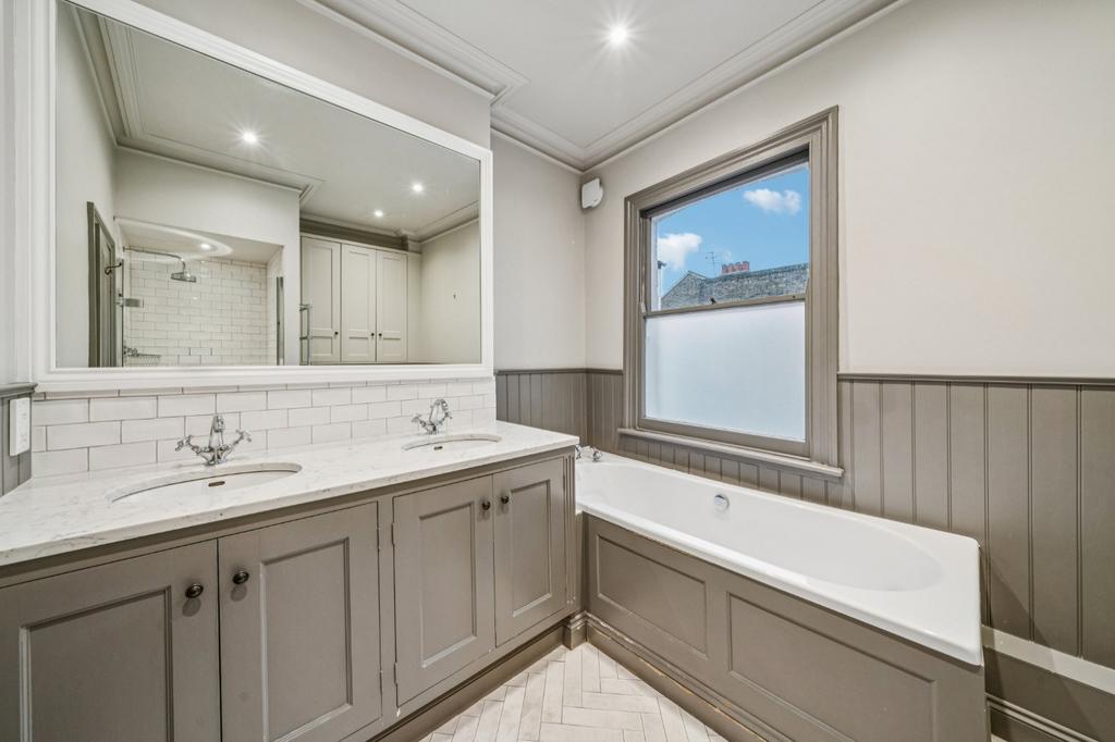 Ensuite