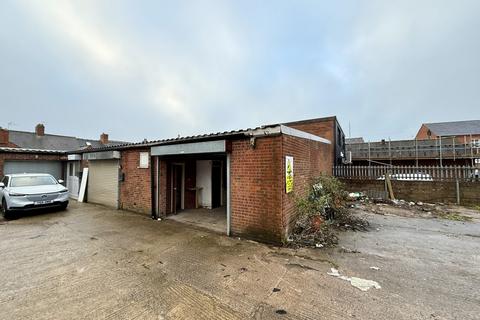 Industrial unit to rent - George Street, Barwell, Leicester, Leicestershire, LE9 8GN