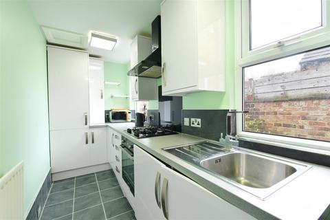 2 bedroom terraced house for sale, Faber Street, York