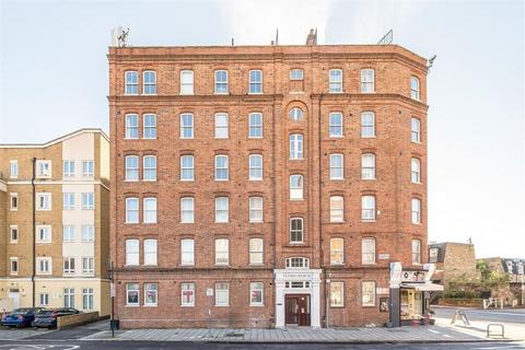 2 bedroom flat for sale, South Lambeth Road, London SW8