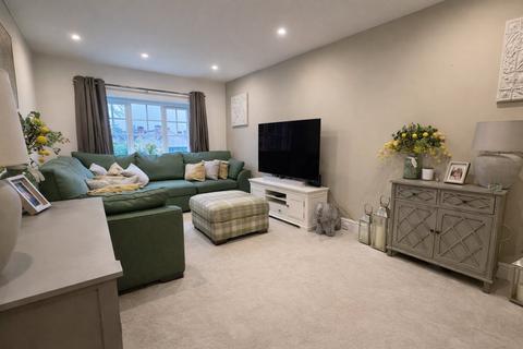 2 bedroom apartment for sale, Middle Gordon Road, CAMBERLEY GU15