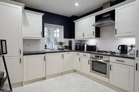 2 bedroom apartment for sale, Middle Gordon Road, CAMBERLEY GU15