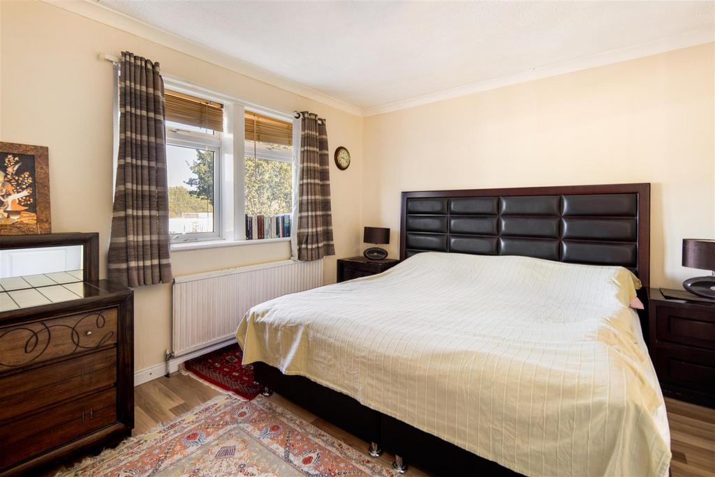 7 Bedroom 1.jpg