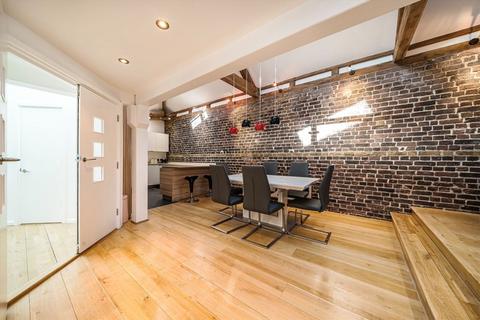 2 bedroom flat to rent, Hertsmere Road, London E14