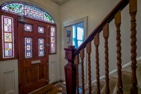 5 bedroom end of terrace house for sale, Chestnut Rise, Plumstead, London, SE18