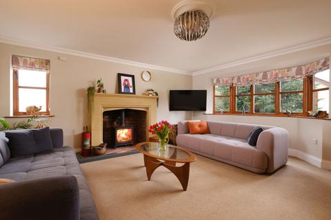 undefined, Yew Tree Close, Whitchurch, Ross-on-wye, Herefordshire, HR9
