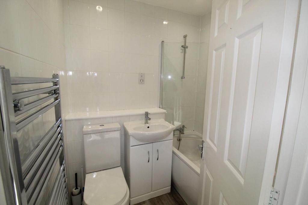 Bathroom.JPG