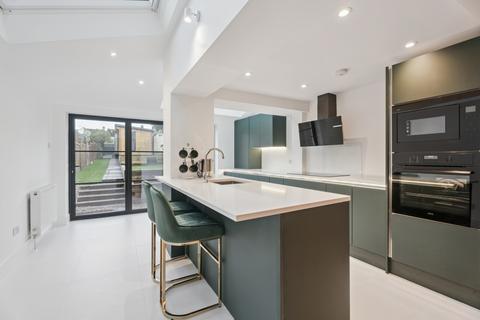 3 bedroom terraced house for sale, Kitsbury Road, Berkhamsted HP4