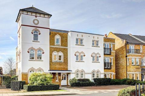 1 bedroom flat to rent, Admiralty Way, Teddington TW11
