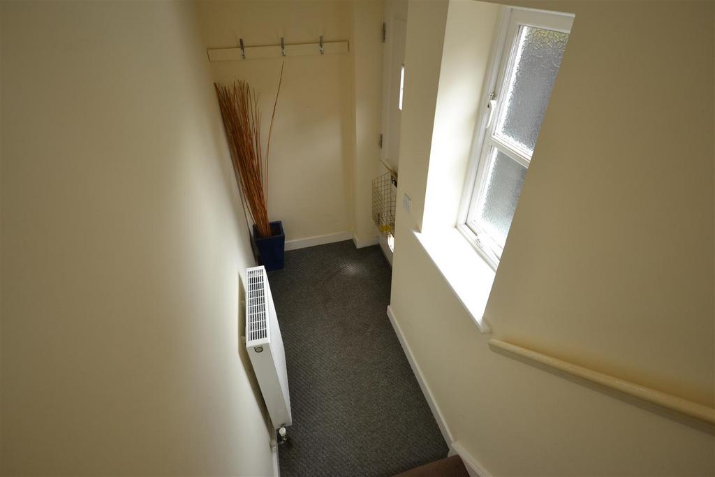 Private ground floor entrance
