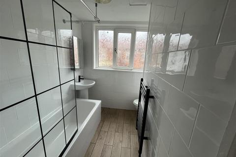 3 bedroom house to rent, Addison Road, Fleetwood