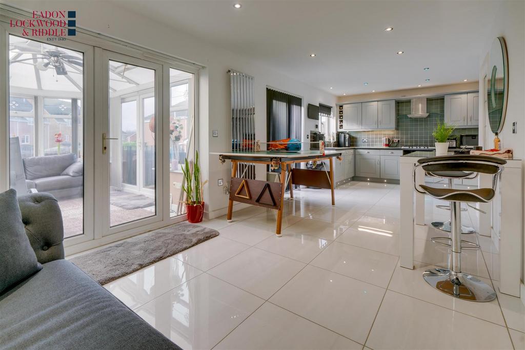 Kitchen Diner